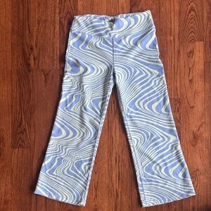Athleta Girl Blue and White Wave Leggings XXL size 16 yo wide leg like new